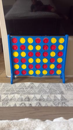 Oversized connect 4 great condition
