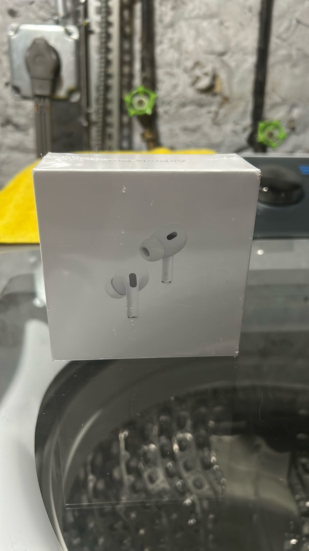 AirPods Gen 2 Pro
