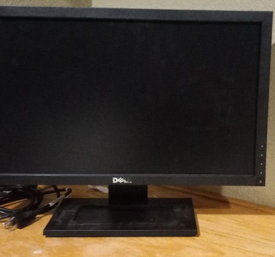 Dell 19" Widescreen Flat Panel LCD Monitor