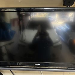 SONY Bravia 1080 P . 