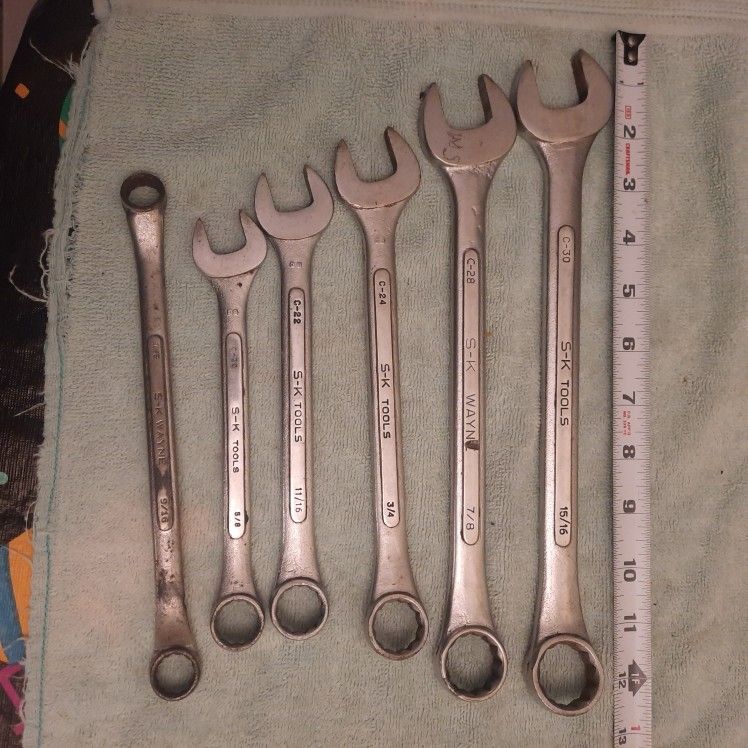 S-K 6 Piece Combination Wrench Set. SAE. 15/16 - 1/2". 1/2" X 9/16 is A Double Box End.