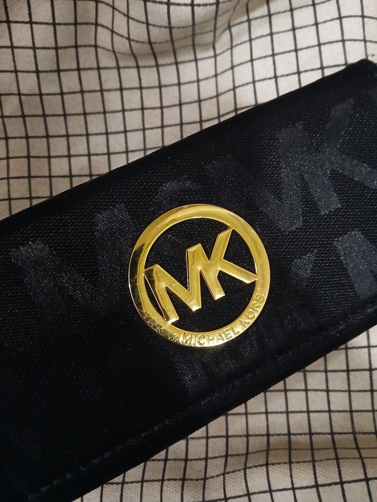 MK wallet