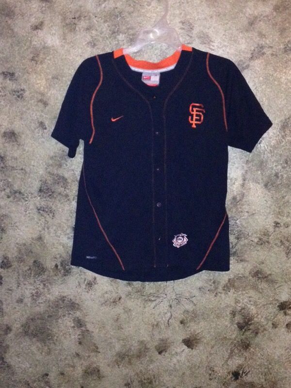 San Francisco giants junior fitted button up shirt