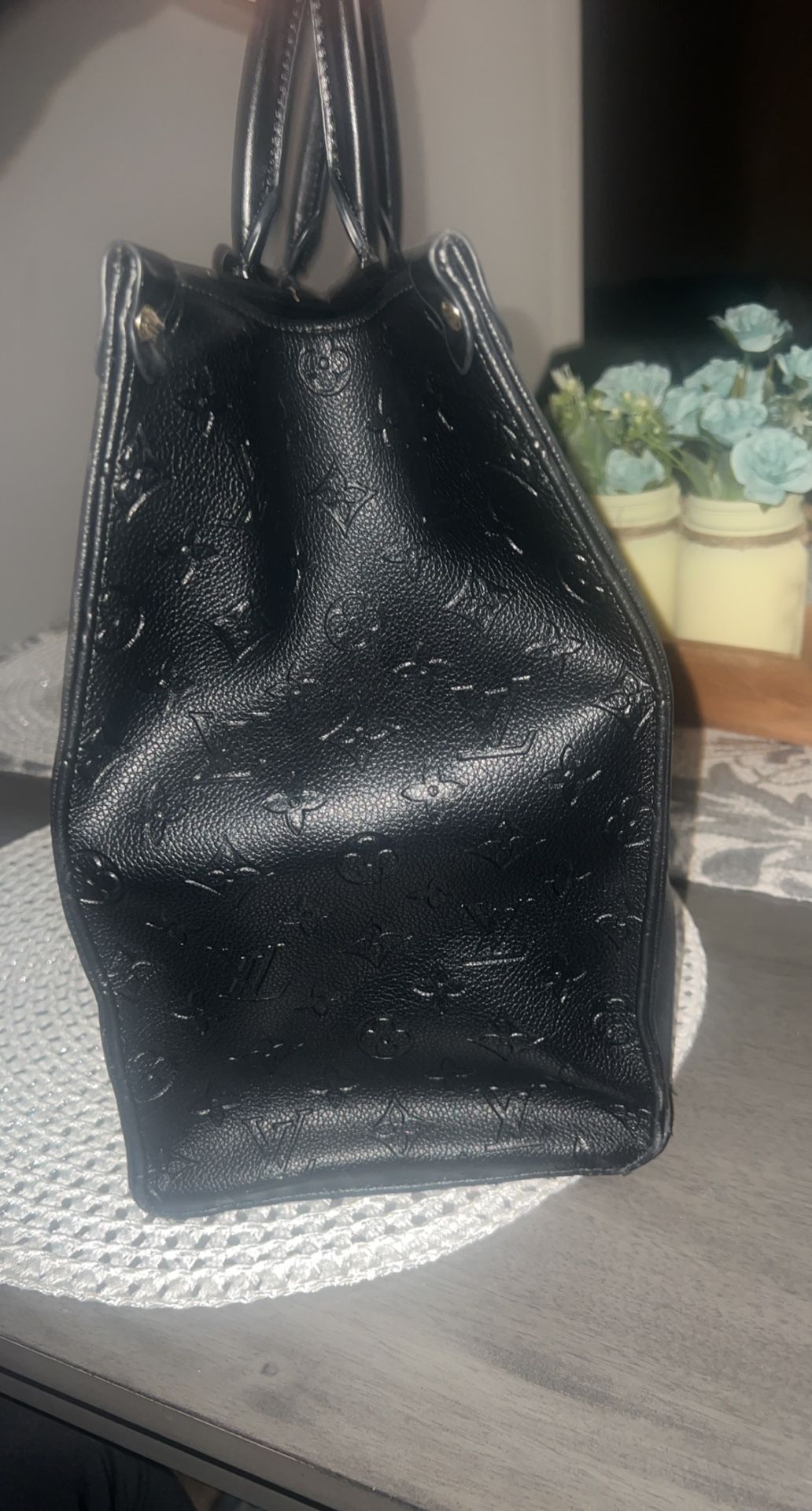 Preloved Louis Vuitton Empreinte Black Monogram OnTheGo MM Tote 011923 –  KimmieBBags LLC