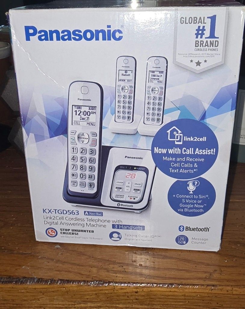 New- Panasonic Link2Cell Cordless Phone System w/ 3 Handsets & Answering Machine