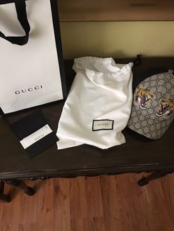 Real Gucci hat tiger print with hat bag and receipt as proof for Sale