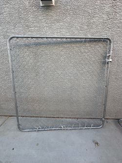 Gate doors