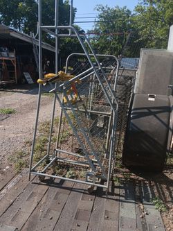 Escalera de bodega