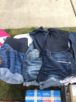 Maternity shorts