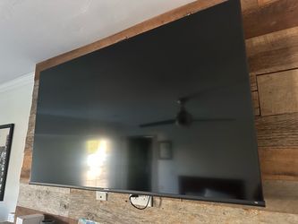 Hisense 55 inch QD6 TV