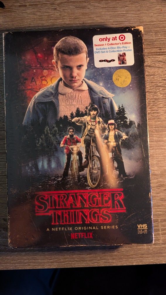 Stranger Things Season 1 Blu-ray