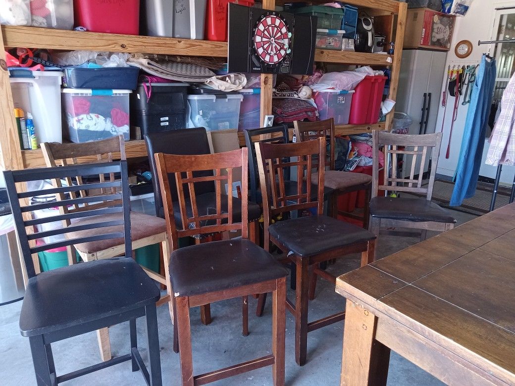 Table With 8 Chairs