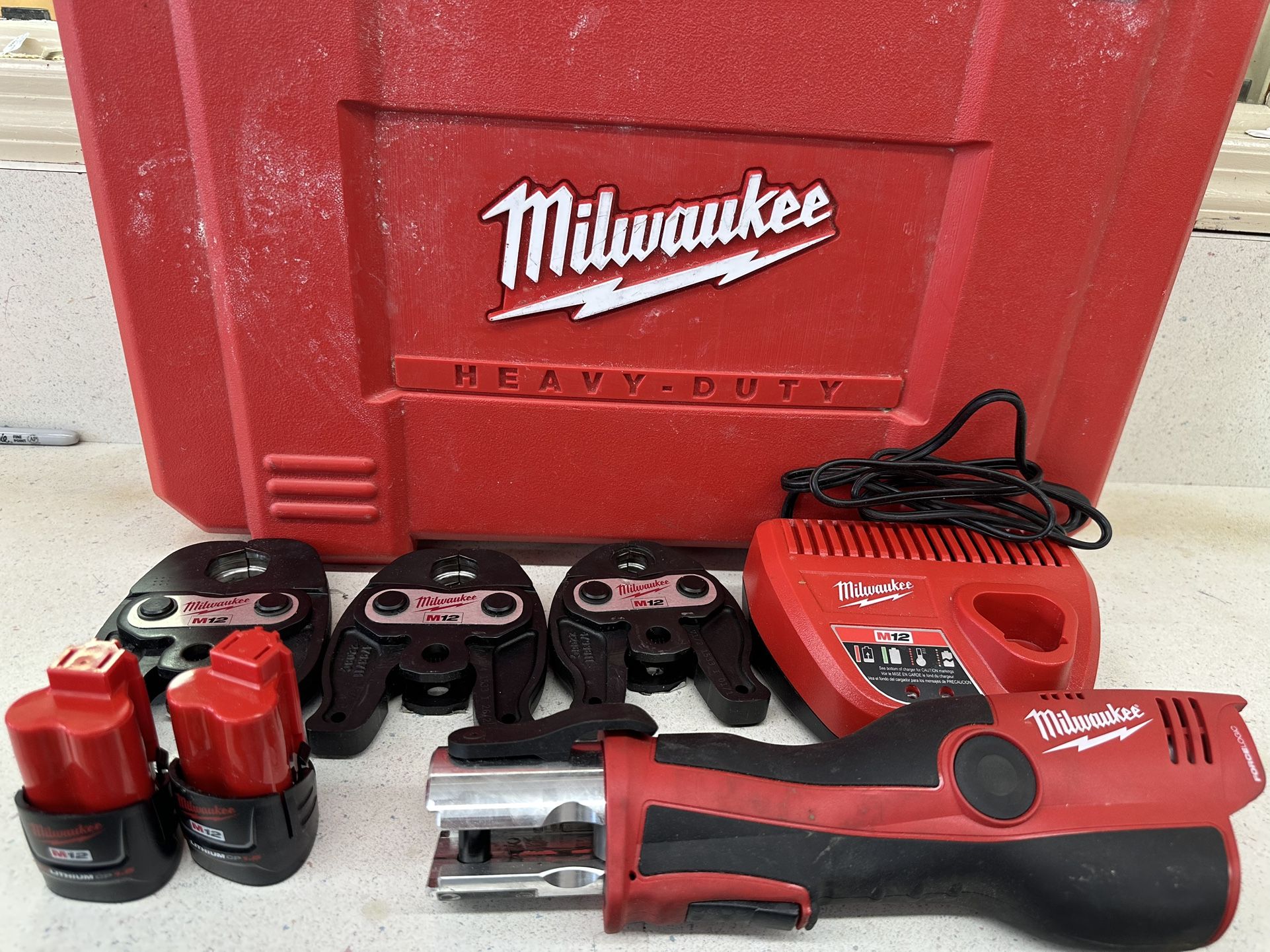 Milwaukee 2473-22 M12 12V Force Logic Press Tool Kit(