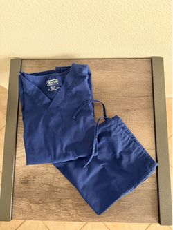Men’s scrubs