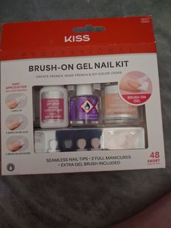 Kiss Professional Brush-On Gel Nail Kit
