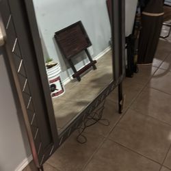 Large Dresser Mirror, Richmond, Texas 77407