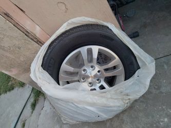 2018-2020 Chevy Tahoe tires