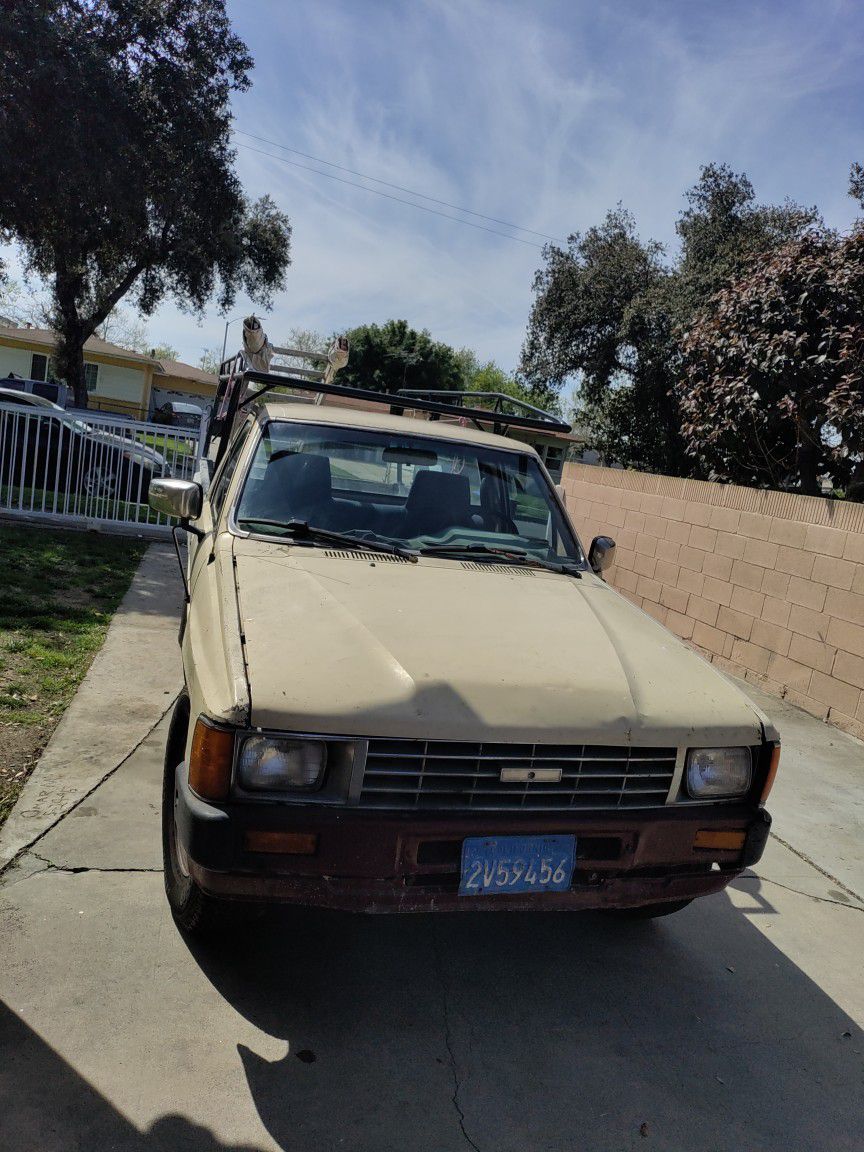 Toyota Pick Up 86 King Cab
