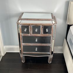 Mirrored Nightstand / End Table With 5 Drawers