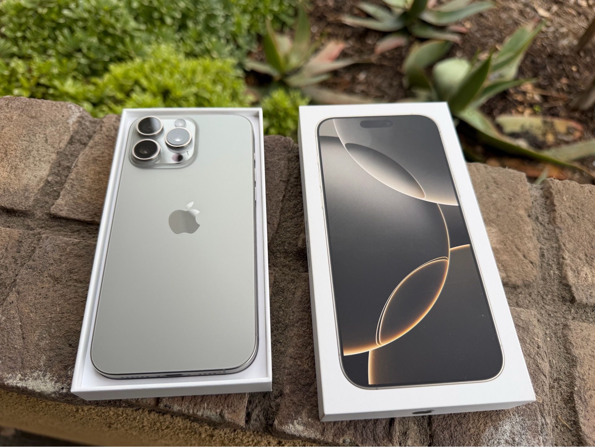 iPhone 16 Pro Max Unlocked