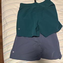 Men’s Lululemon zeroed in shorts Size Small 5’