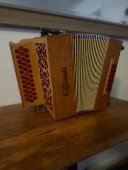 E Guidi 34 button accordion #Mi