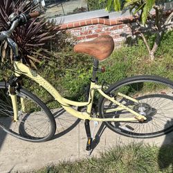 TREK road Bike - 7100 Step-thru