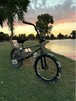 20” Custom BMX Bike | Odyssey Race Hub | Cult Parts | 500$ OBO