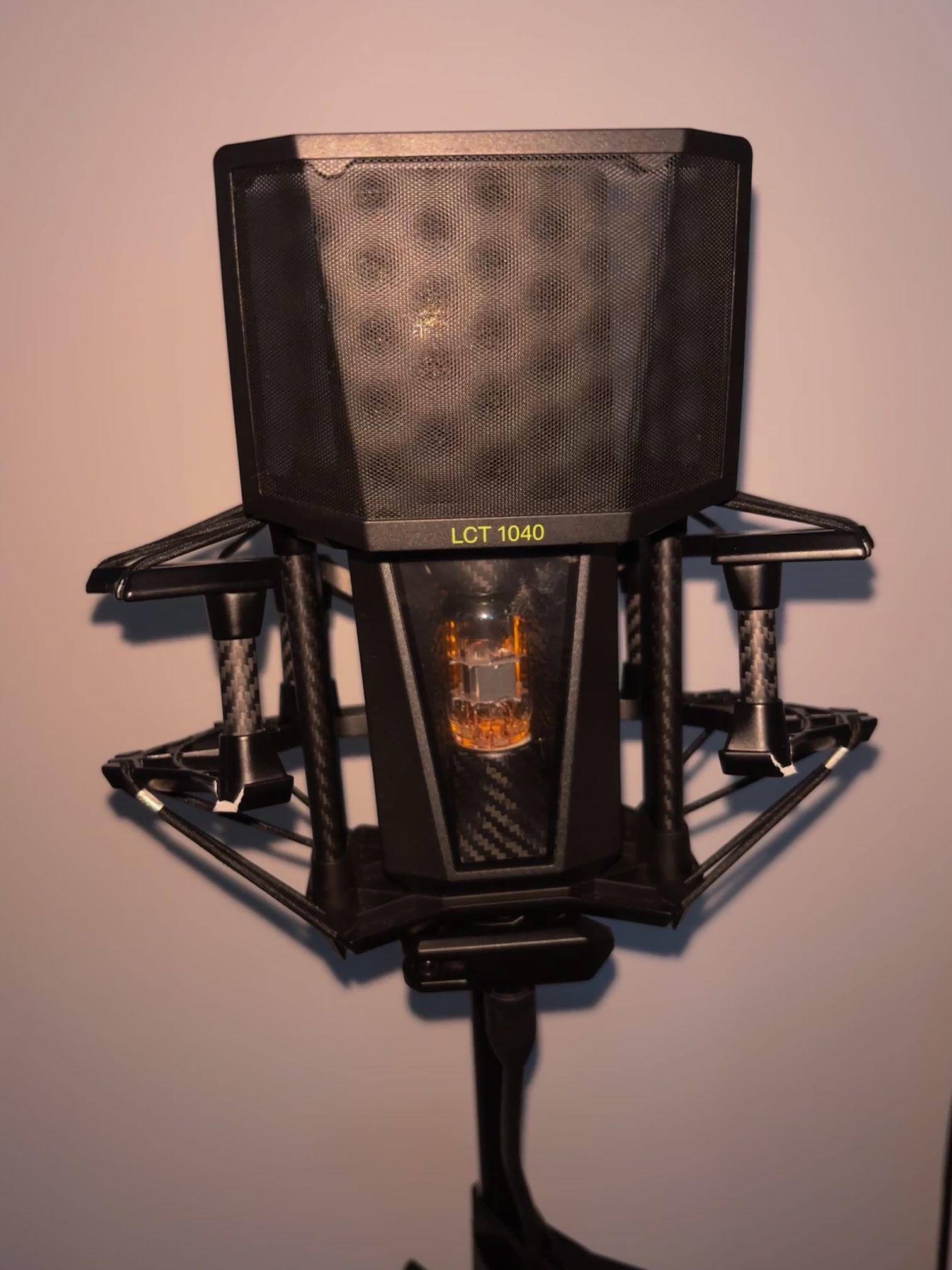 Lewitt LCT1040 Microphone
