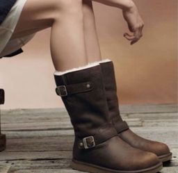 Uggs Kensington Size 8 Used In Very Good Condition