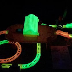 Thomas And Friends Hyper Glow Station 