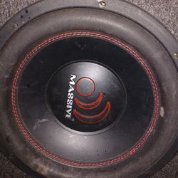 2 Speakers With Amp In Great Condition 