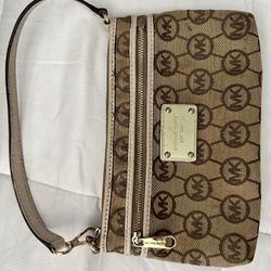 Michael Kors Wristlet