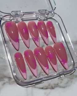 Pink Press-On Nails(Ready for Pick up)