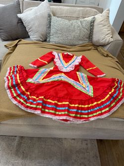Girls Size 4 Mexican Jalisco Folklorico Dance Dress Red