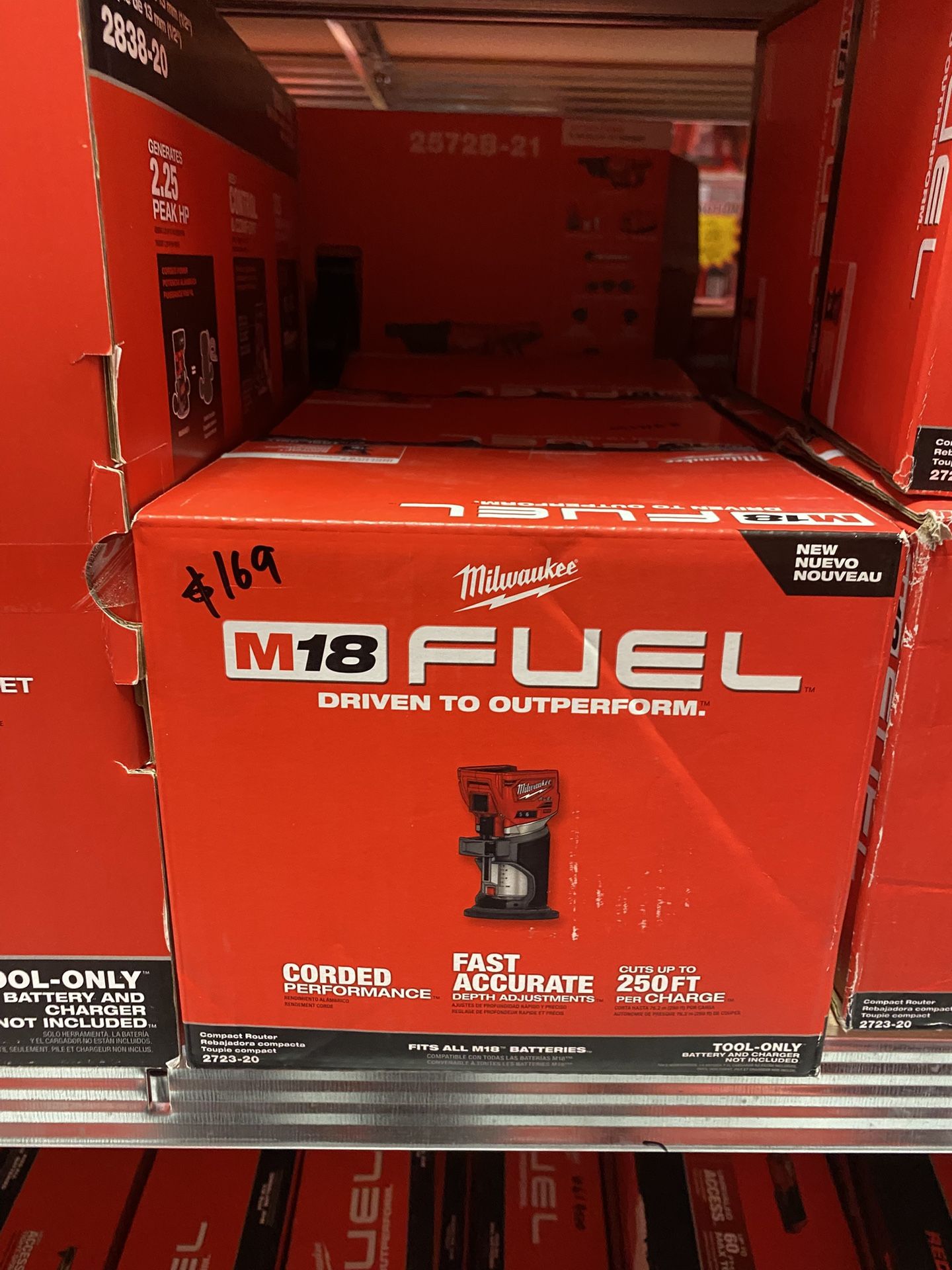 Milwaukee M18 Fuel Compact Router