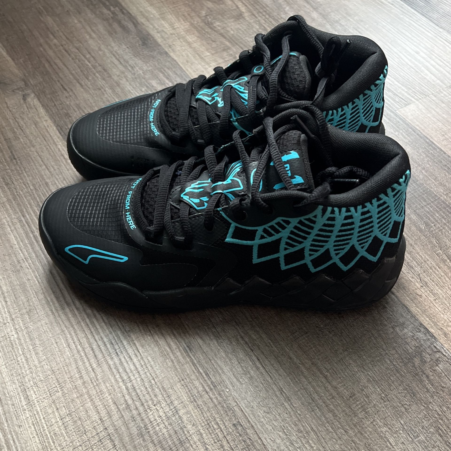 Puma MB.01 Buzz City Lamelo Ball Black Blue 376443 Size 7 Basketball Shoes