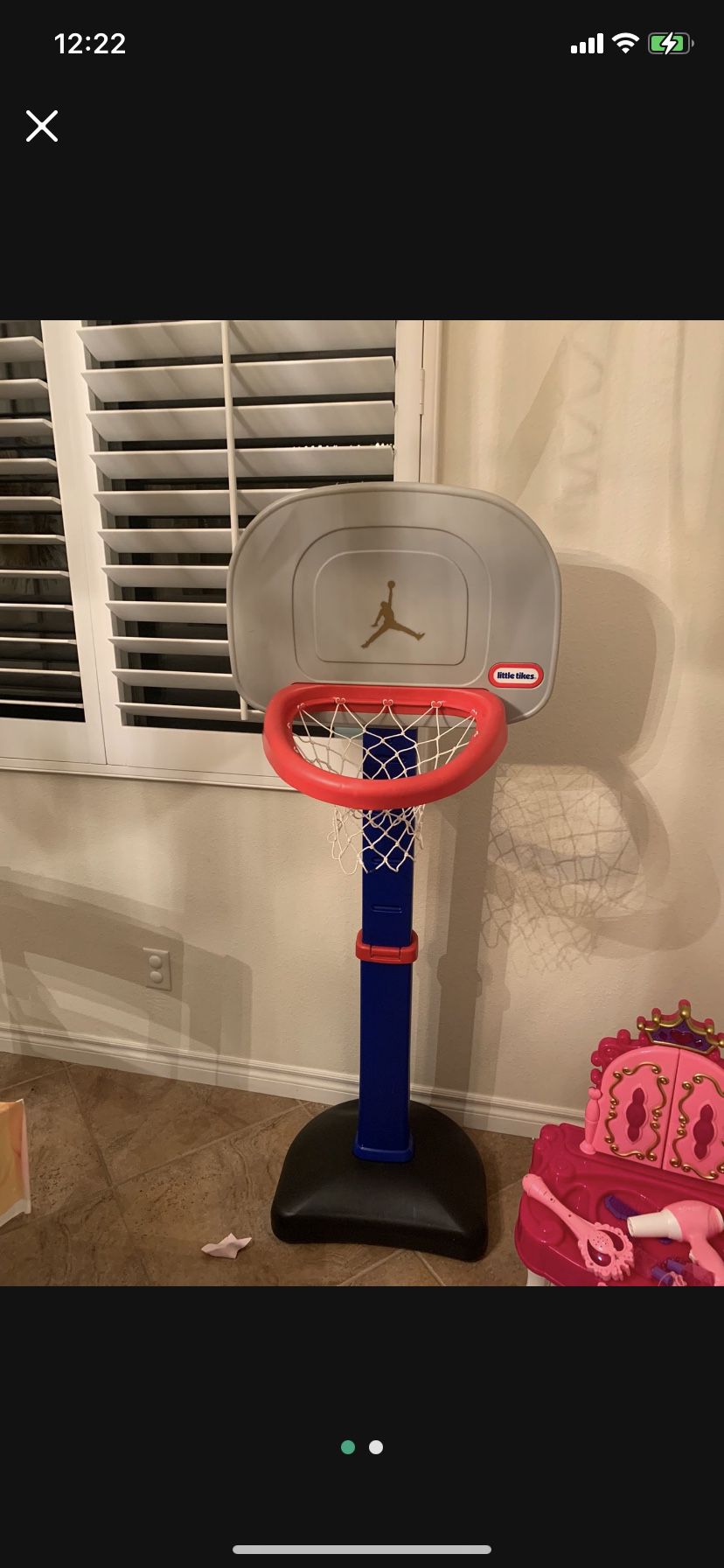 Little Tikes Adjustable Basketball Hoop