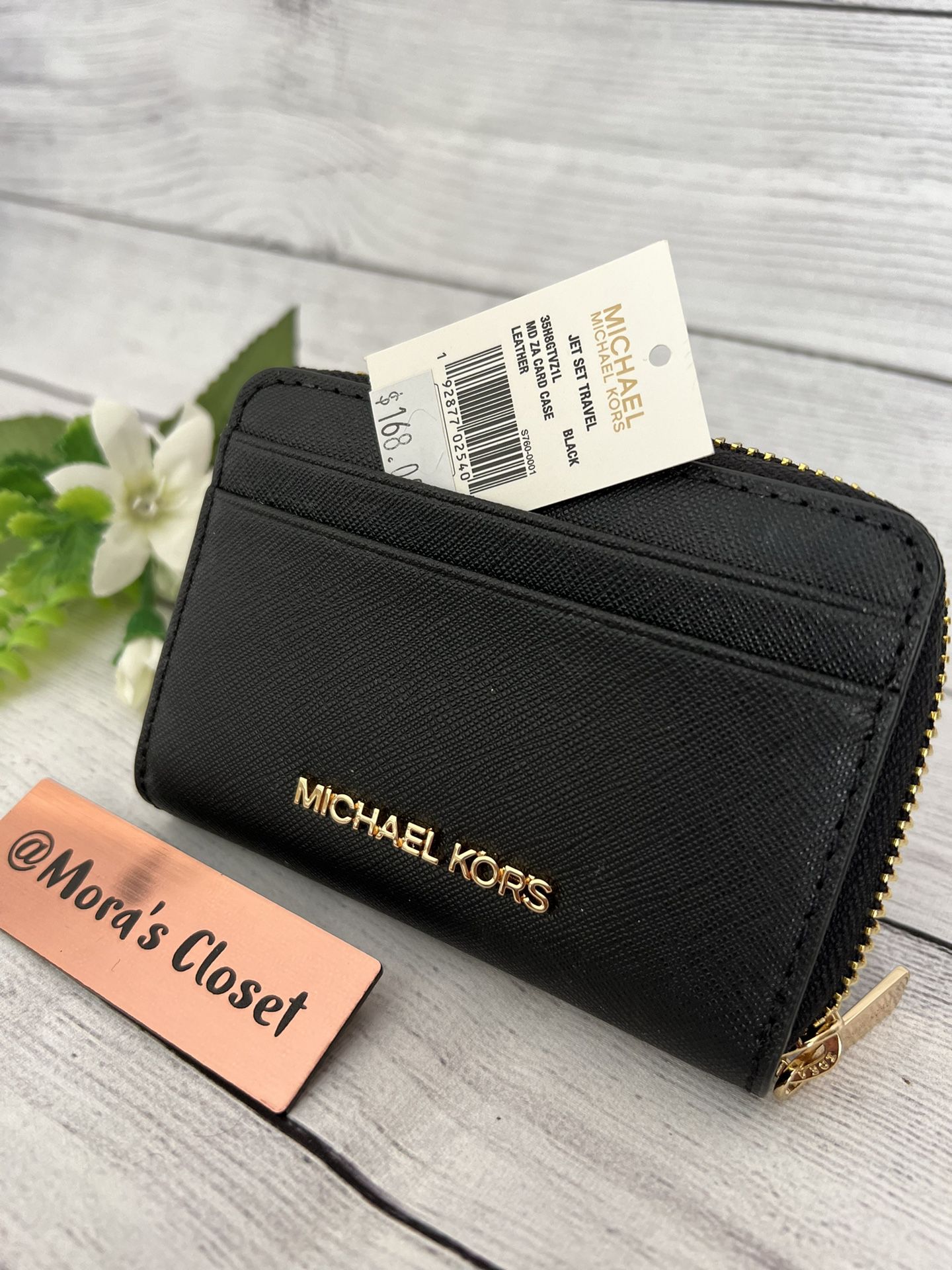 NWOT Michael Kors Crossbody Phone Wallet for Sale in Peoria, AZ - OfferUp