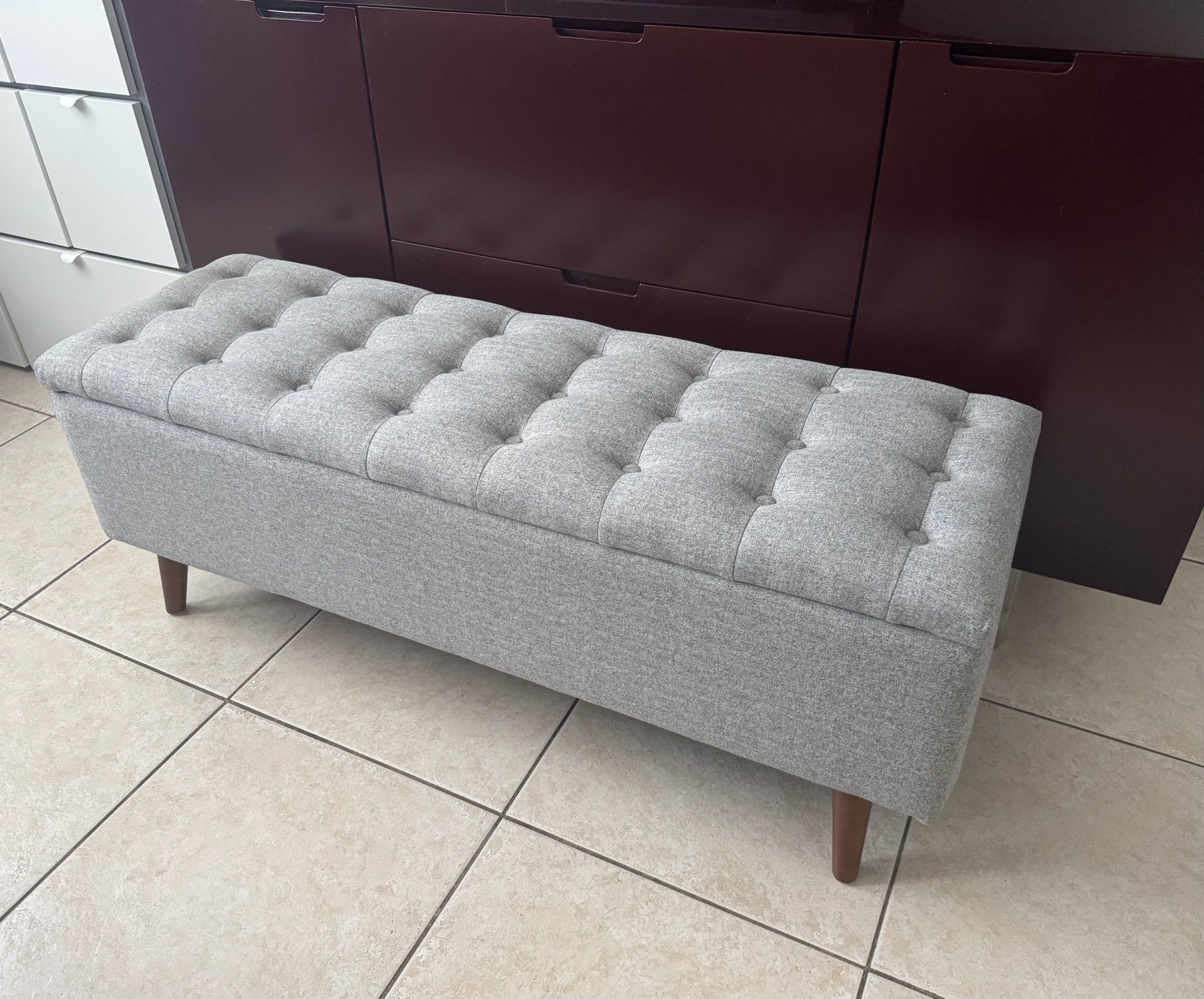 Modern Light Gray Textured Storage Bench with Button Tufting Wood Legs