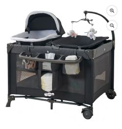 Baby playpen and bassinet NEW