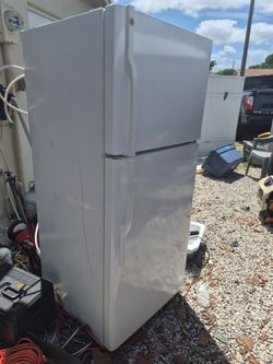 Refrigerator working