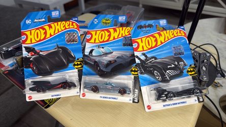 Hot Wheels 2025 Batman Batmobile