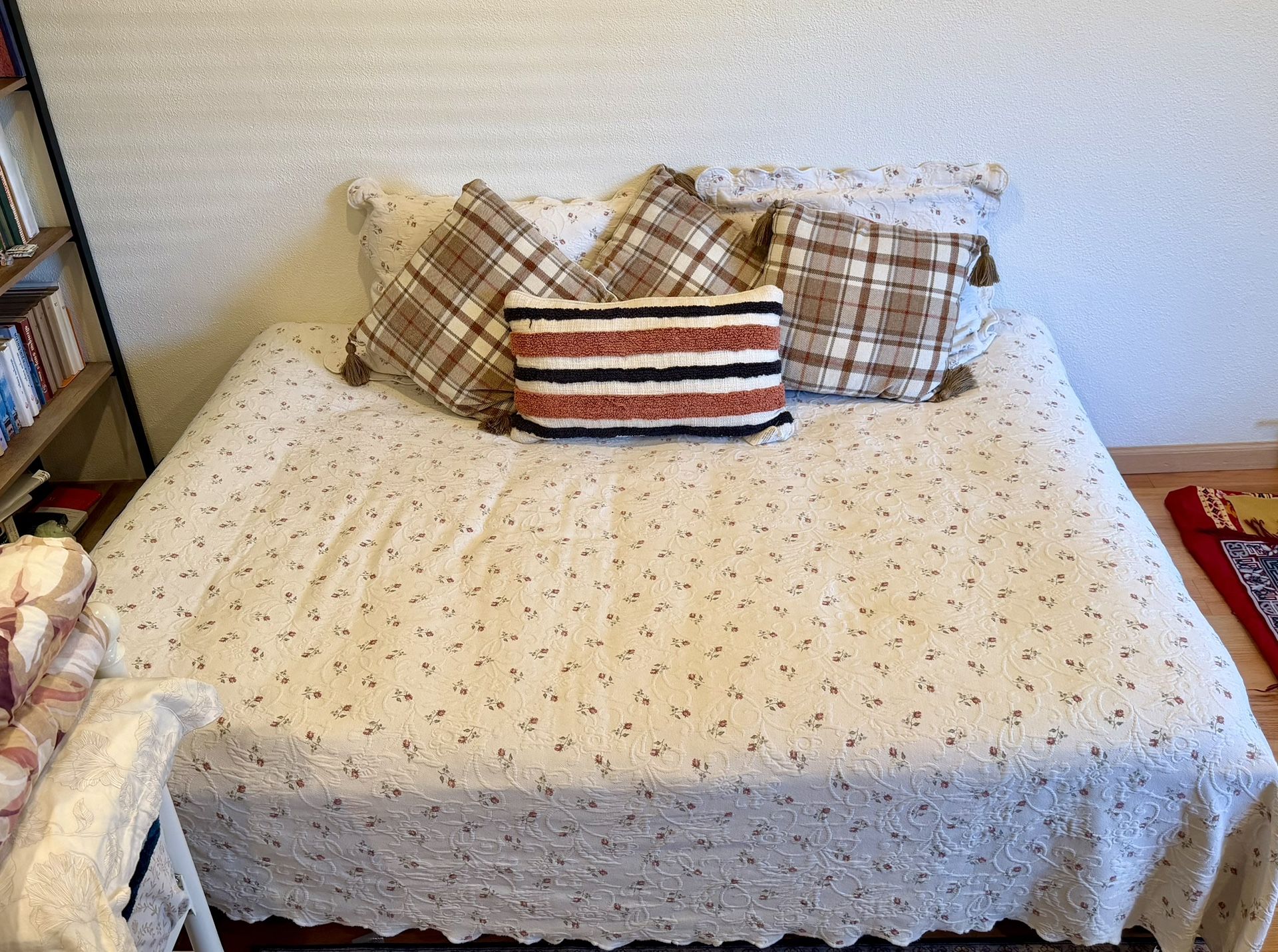 King Size Day Bed Wooden Frame