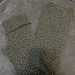 Leopard pink leggings