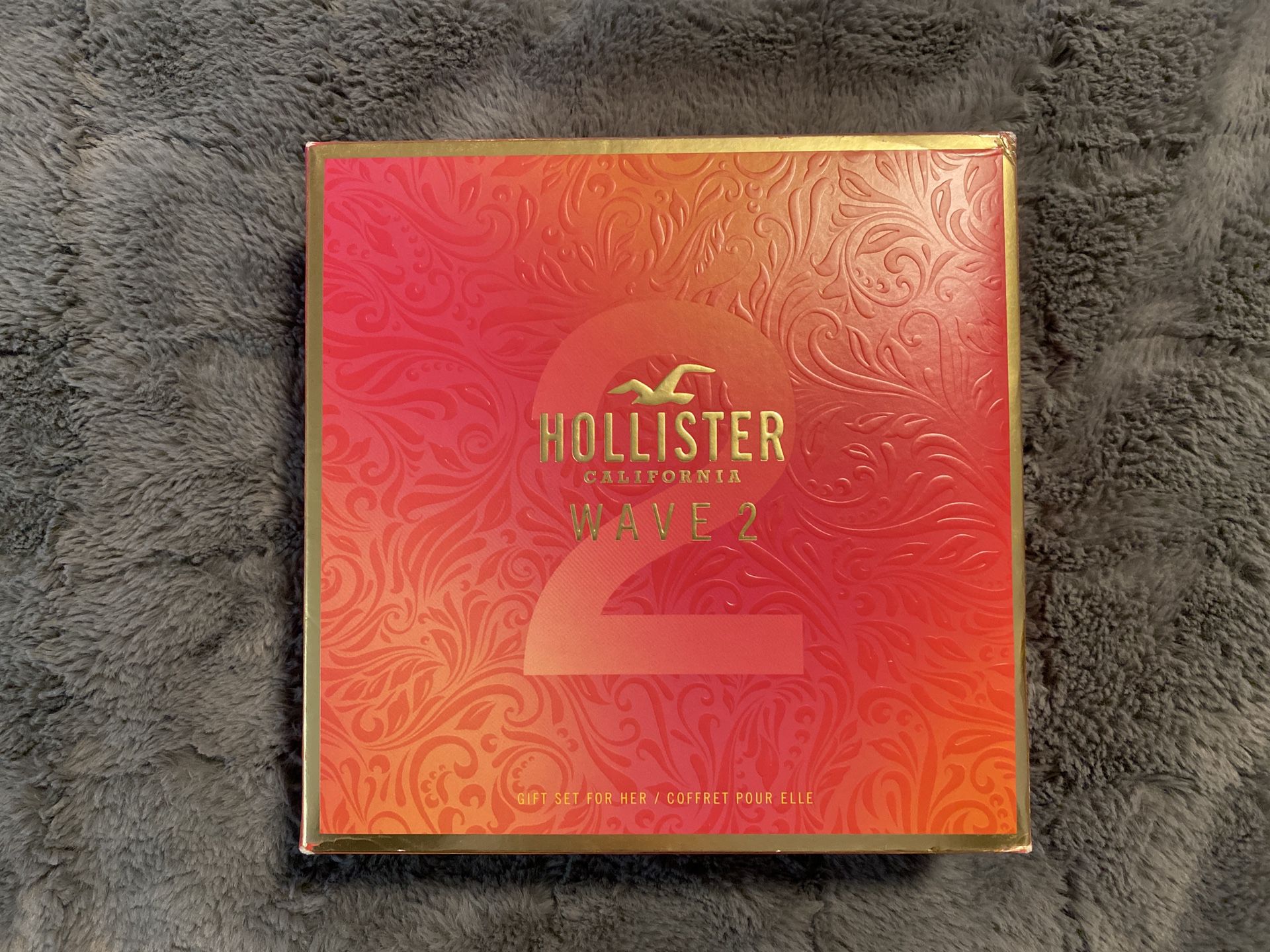 Brand New Hollister Wave 2 Womens Perfume Gift Set