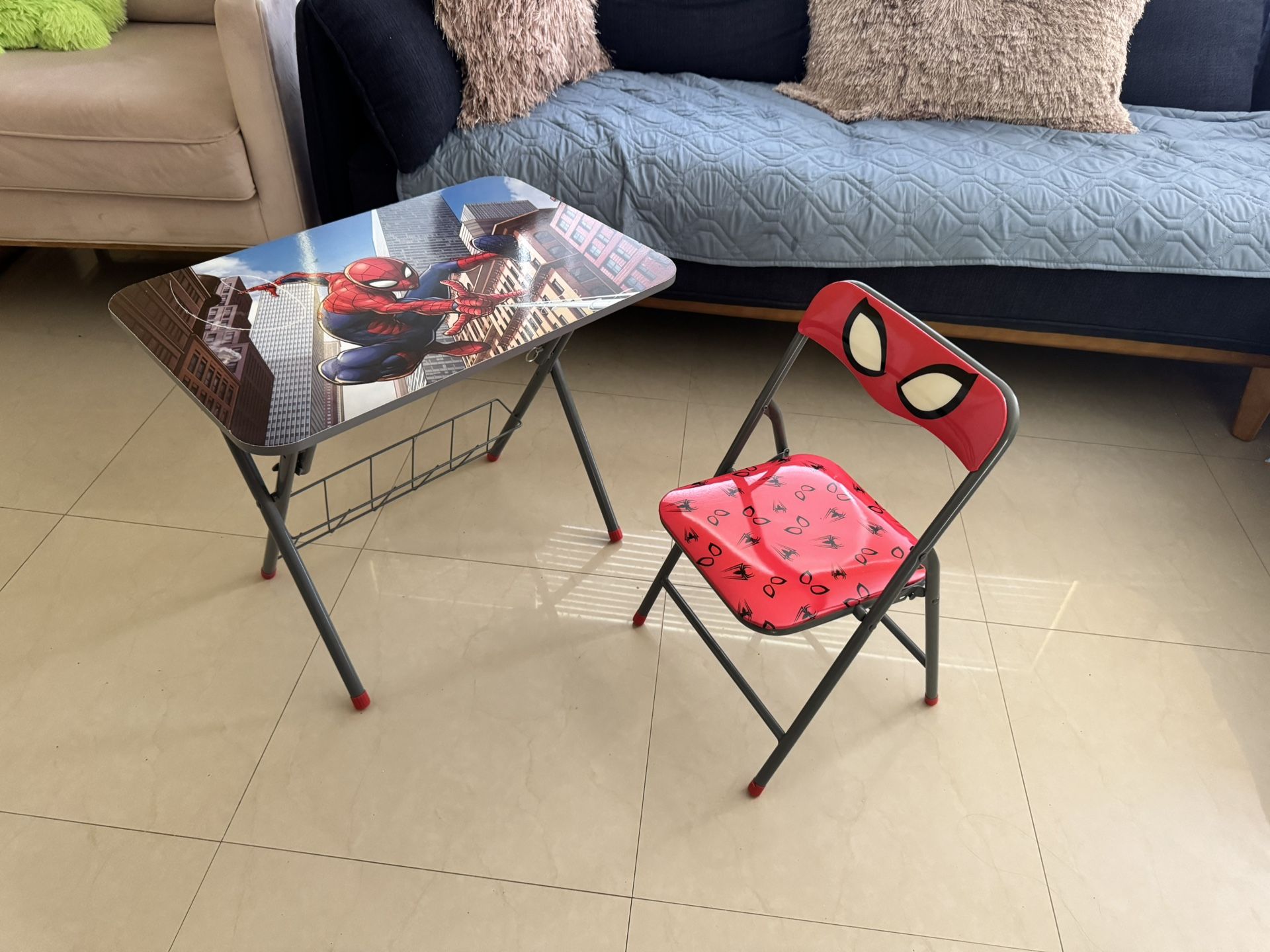 SPIDER-MAN KIDS TABLE & CHAIR SET