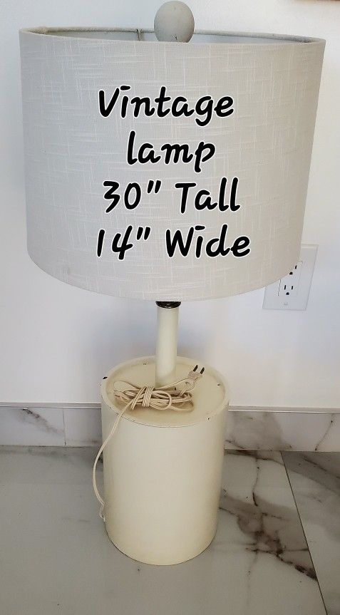 Vintage Lamp Untouched . Palm Springs 🌴