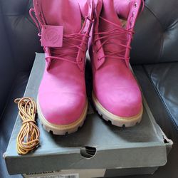 Dispersión origen judío Men's Pink Timberland 6" Premium Suede Boots 40 Below Kith Size 11 Nike  Travis Dunk for Sale in Brooklyn, NY - OfferUp