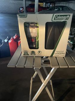 Coleman Propane Lantern With Case 